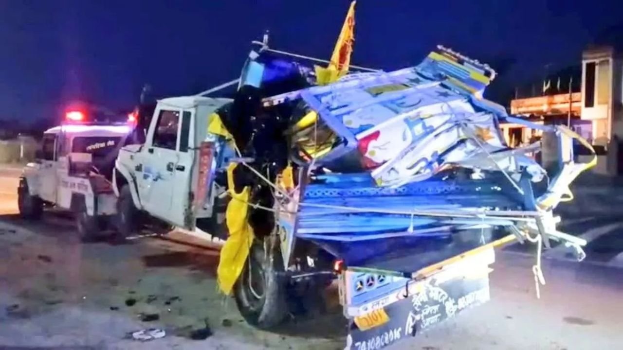 Rajasthan Road Accident: राजस्थान के दौसा में भीषण सड़क हादसा! दौसा में खाटू श्याम श्रद्धालुओं की कार ट्रक से टक्कर, 11 लोगों की दर्दनाक मौत, कई घायल
