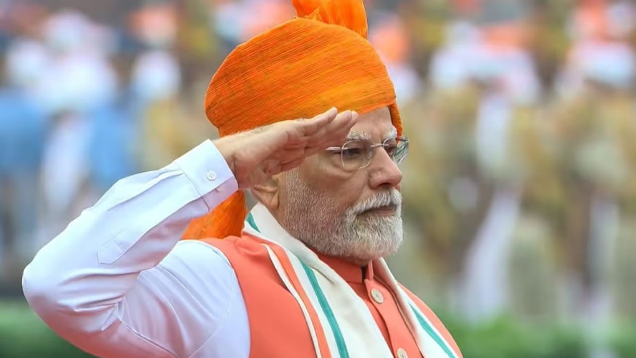 लालकिले से गूंजा आत्मनिर्भर भारत का नया संकल्प! PM Modi का बड़ा ऐलान- समुद्र की गहराइयों में होगी तेल-गैस की खोज