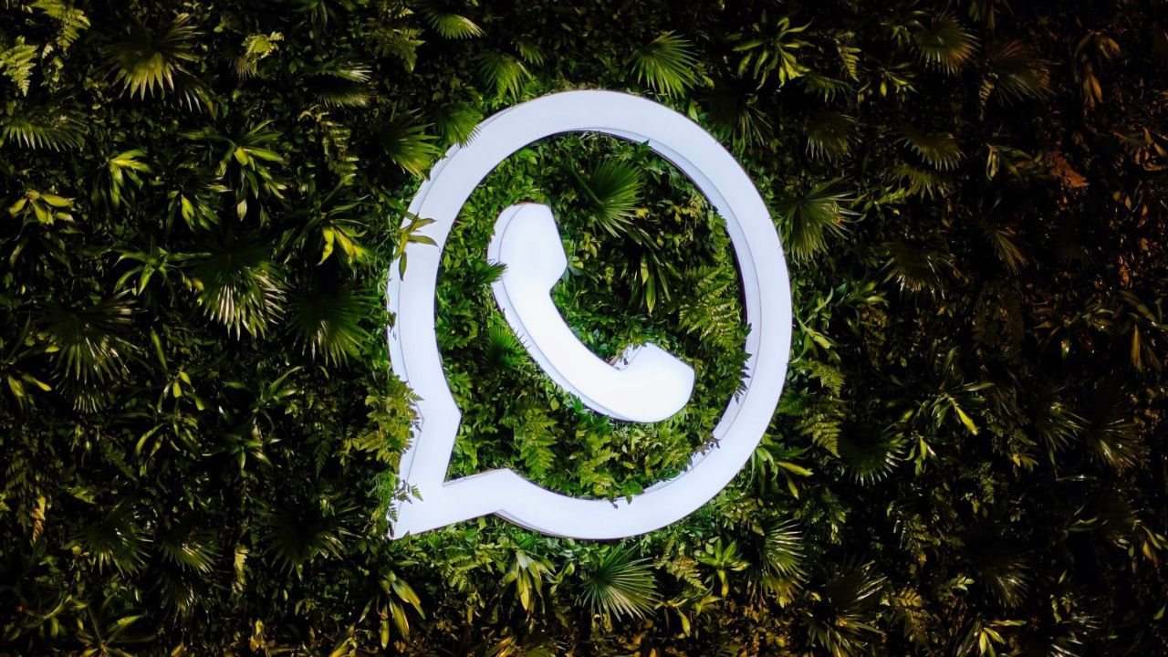 WhatsApp का तीन-स्तरीय सिस्टम कैसे पकड़ता है आपको? बैन से पहले जानिए ये खतरनाक संकेत