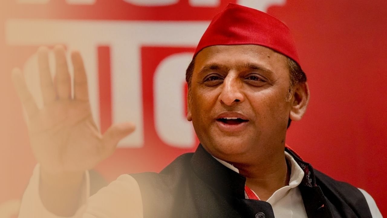 अखिलेश यादव का 2027 PDA सरकार वादा, करोड़ों दीए खरीदने की योजना से मचा सियासी हलचल और विवाद