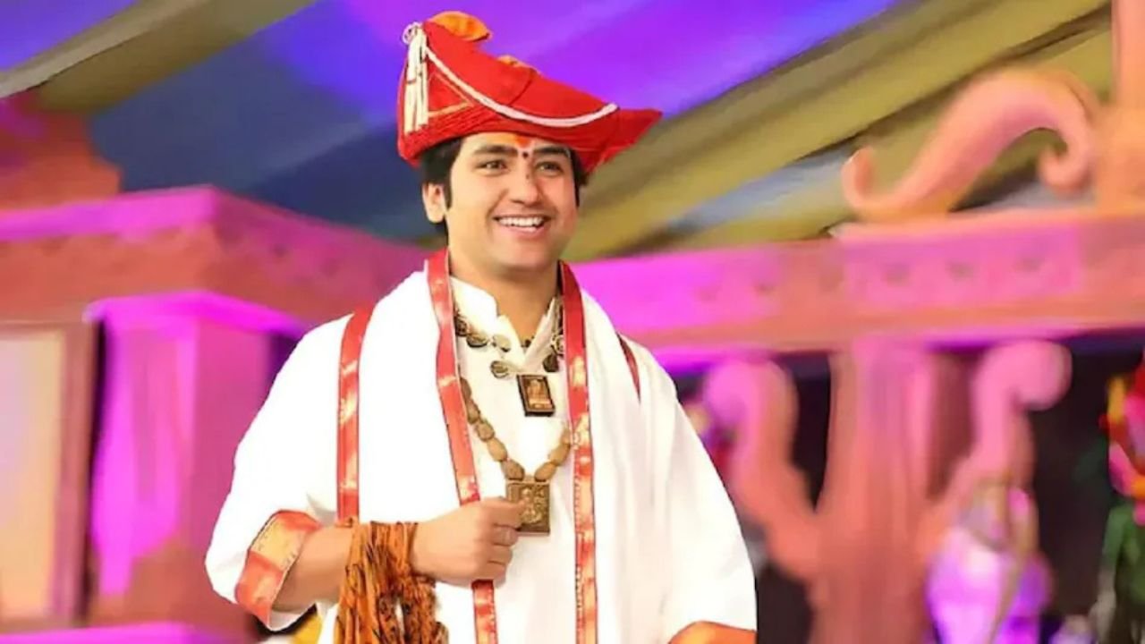 बागेश्वर बाबा ने हिंदू राष्ट्र के लिए दिल्ली से वृंदावन तक 10 दिवसीय पदयात्रा की घोषणा की, जानिए पूरा रोडमैप